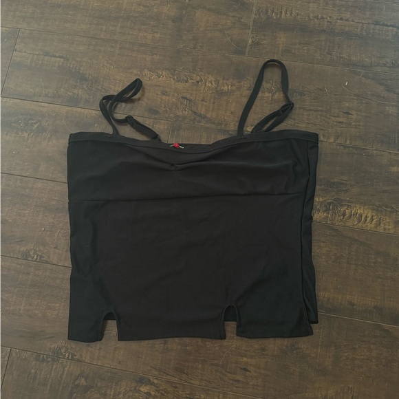 Black rose tank - Picture 1 of 1